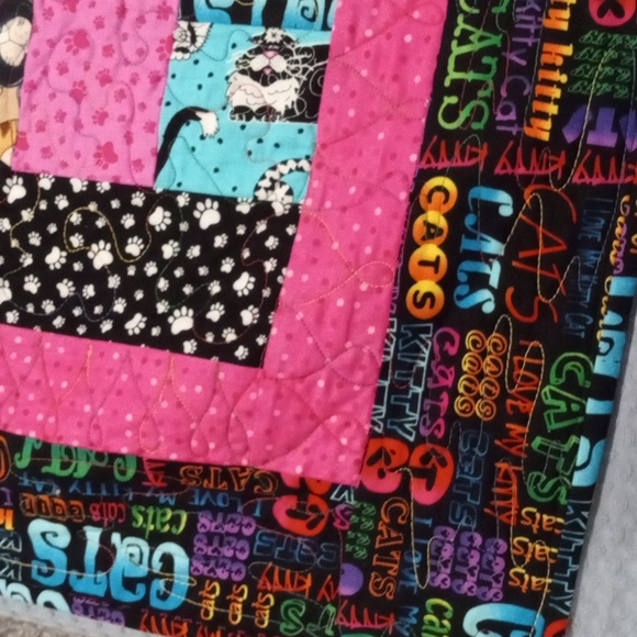 Colorful Cats Handcrafted Quilt - Picture 4 of 6